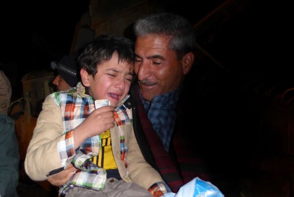 IŞİD’den geri alınan Ezidi çocuk ailesine kavuştu - Sputnik Türkiye