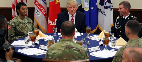 Trump CENTCOM toplantısında - Sputnik Türkiye