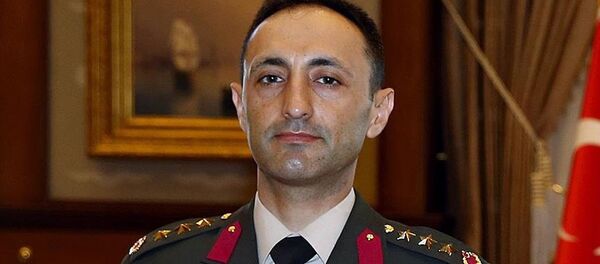 eski Cumhurbaşkanlığı Başyaveri Kurmay Albay Bekir Furkan Özdaban - Sputnik Türkiye