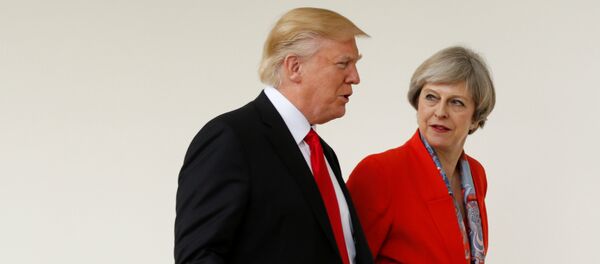 Donald Trump - Theresa May / Beyaz Saray - Sputnik Türkiye