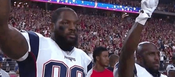 New England Patriots oyuncuları Martellus Bennett ve Devin McCourty New England Patriots oyuncuları Martellus Bennett ve Devin McCourty - Sputnik Türkiye