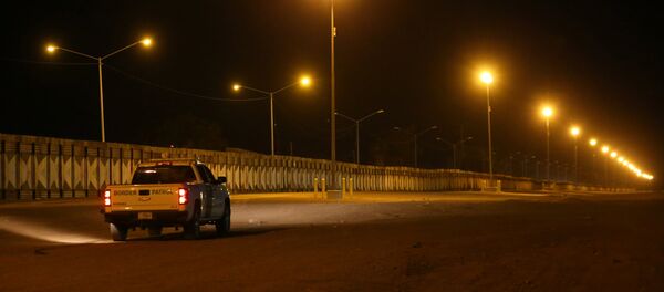 ABD'nin Kaliforniya bölgesindeki Meksika sınırında bulunan duvar - Sputnik Türkiye