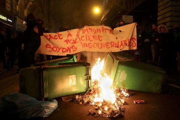 Paris'te cinsel saldırı protestosu - Sputnik Türkiye