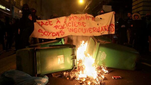 Paris'te cinsel saldırı protestosu - Sputnik Türkiye