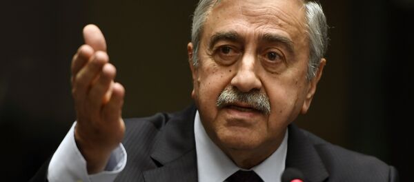 Kuzey Kıbrıs lideri Mustafa Akıncı - Sputnik Türkiye