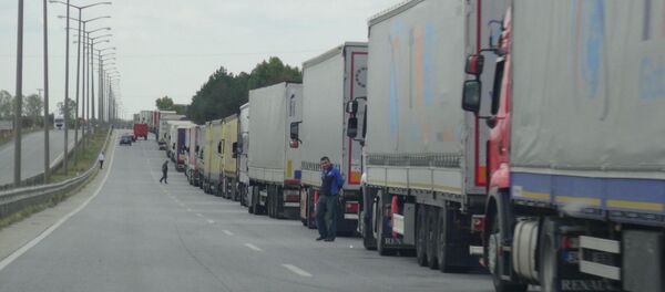 Kapıkule Sınır Kapısı'nda 10 kilometrelik tır kuyruğu - Sputnik Türkiye
