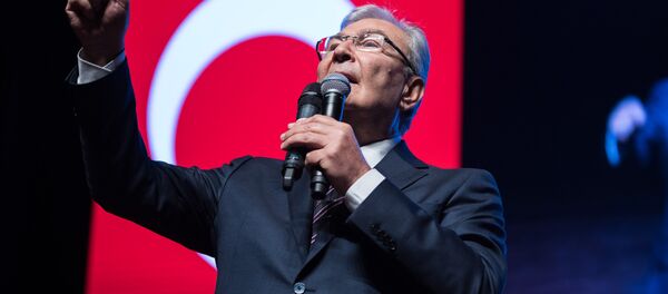 CHP Antalya milletvekili Deniz Baykal - Sputnik Türkiye