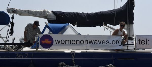 Dalgalardaki Kadınlar adlı sivil toplum örgütünün Guatemala'daki kürtaj teknesi - Sputnik Türkiye