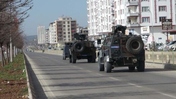 El Bab'a askeri araç sevkiyatı - Sputnik Türkiye