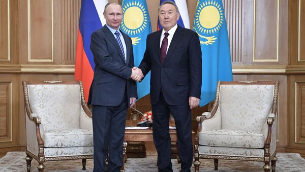 Rusya Devlet Başkanı Vladimir Putin ve Kazakistan Devlet Başkanı Nursultan Nazarbayev - Sputnik Türkiye