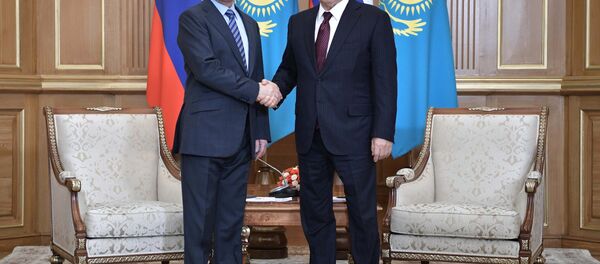 Rusya Devlet Başkanı Vladimir Putin ve Kazakistan Devlet Başkanı Nursultan Nazarbayev - Sputnik Türkiye