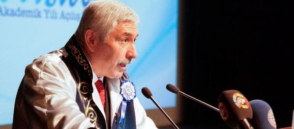 Ege Üniversitesi Rektörü Prof. Dr. Mustafa Cüneyt Hoşcoşkun Ege Üniversitesi Rektörü Prof. Dr. Mustafa Cüneyt Hoşcoşkun - Sputnik Türkiye