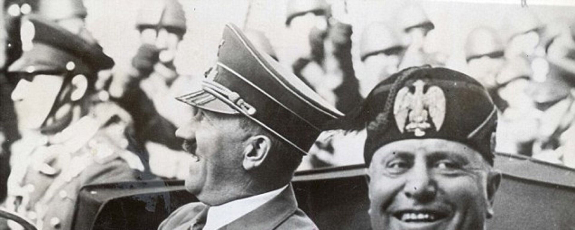 Adolf Hitler ve Benito Mussolini - Sputnik Türkiye, 1920, 05.03.2020