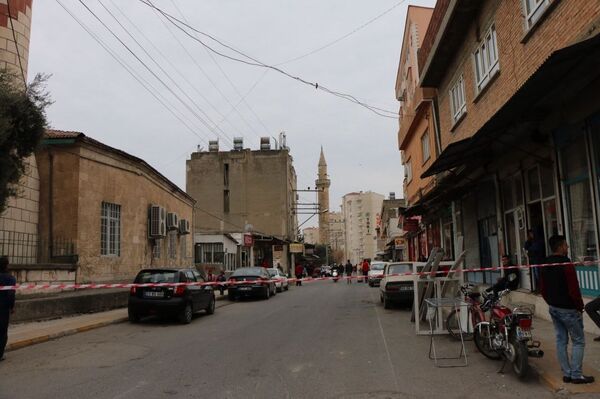 Adıyaman merkezdeki Musalla Camisi'nin minaresinde depremden dolayı hasar meydana geldi - Sputnik Türkiye