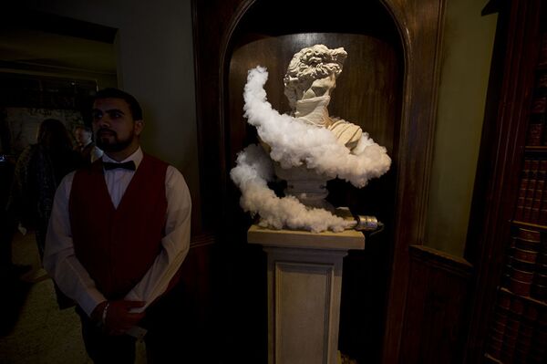 Banksy'nin sanat otelinde, birçok sıradışı eser mevcut. - Sputnik Türkiye