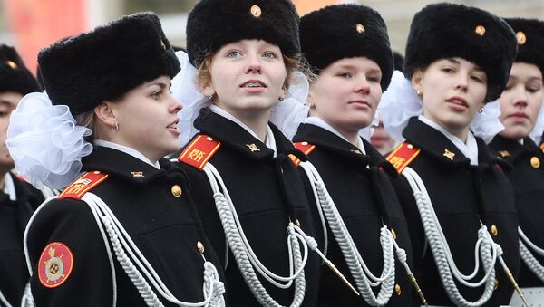 Rus kadın askerler - Sputnik Türkiye