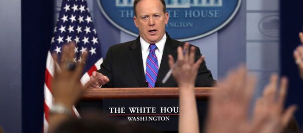 Beyaz Saray sözcüsü Sean Spicer - Sputnik Türkiye