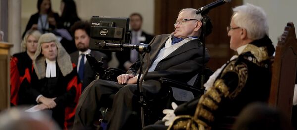 Fizikçi Stephan Hawking Fizikçi Stephan Hawking - Sputnik Türkiye