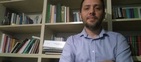 Dr. Cenk Yiğiter - Sputnik Türkiye