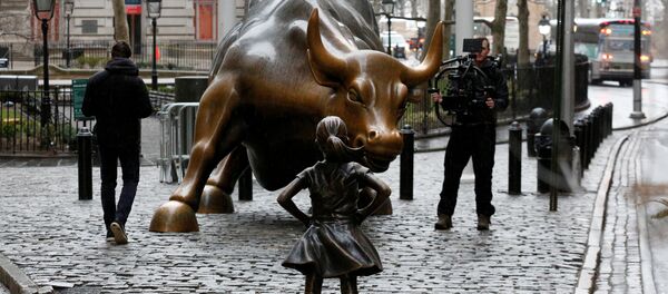 'Korkusuz Kız' heykeli - Sputnik Türkiye