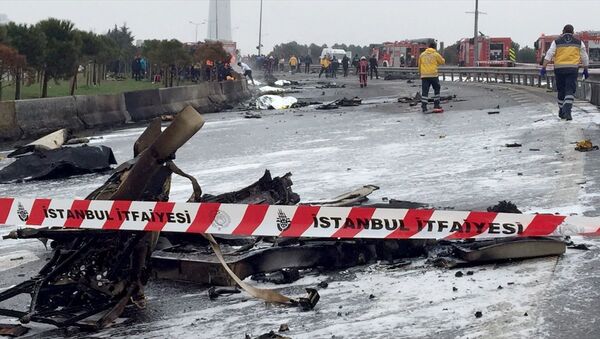 Büyükçekmece'de helikopter düştü - Sputnik Türkiye