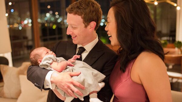Mark Zuckerberg, eşi Priscilla ve kızları Max - Sputnik Türkiye