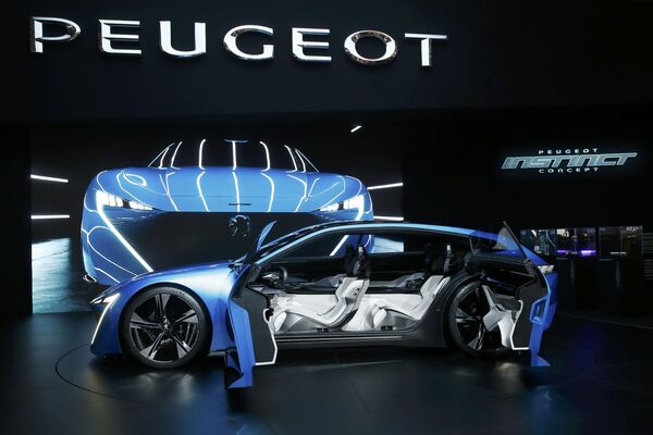 Gelecekte otonom sürüş fikrini teşvik eden Fransa merkezli otomotiv şirketi Peugeot, Cenevre’de Instinct Concept modelini tanıttı. - Sputnik Türkiye