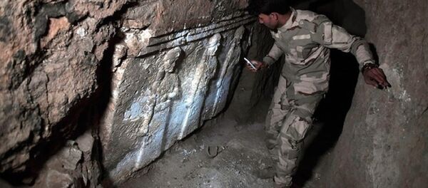 IŞİD'in Musul'daki tünellerinde tarihi saray kalıntıları bulundu - Sputnik Türkiye