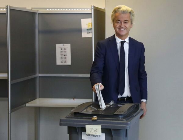 PVV lideri Geert Wilders, oyunu Lahey'de kullandı - Sputnik Türkiye