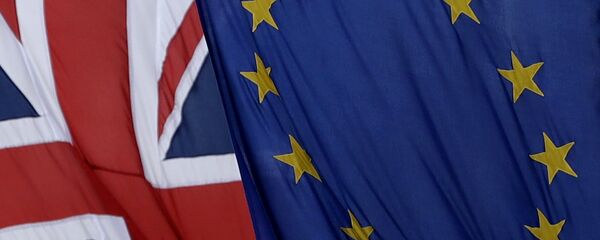 İngiltere ve AB bayrakları - Sputnik Türkiye