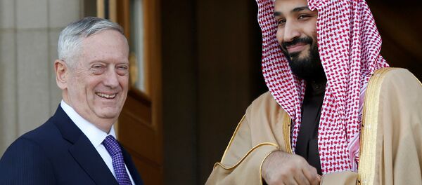 ABD Savunma Bakanı Mattis ile Suudi 2. Veliaht Prensi Bin Salman - Sputnik Türkiye