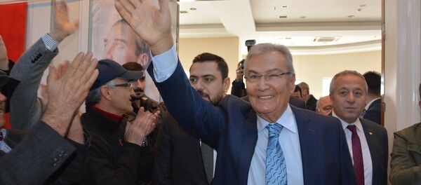 Deniz Baykal - Sputnik Türkiye