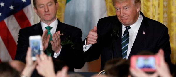ABD Başkanı Donald Trump ve İrlanda Başbakanı Enda Kenny - Sputnik Türkiye