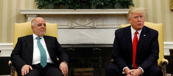 Irak Başbakanı İbadi ve ABD Başkanı Trump - Sputnik Türkiye