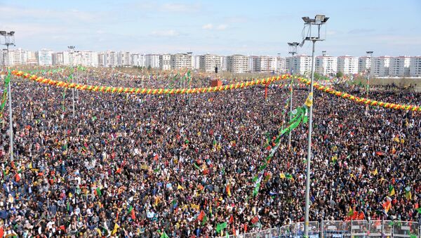 Diyarbakır'daki Nevruz kutlamaları - Sputnik Türkiye
