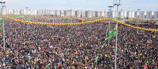 Diyarbakır'daki Nevruz kutlamaları - Sputnik Türkiye