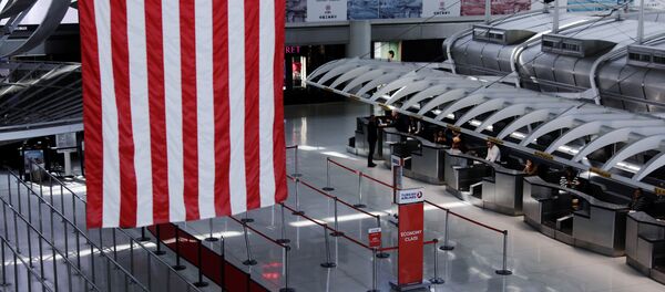 New York'taki JFK Uluslararası Havalimanı'ndaki Türk Hava Yolları (THY) kontuarı - Sputnik Türkiye