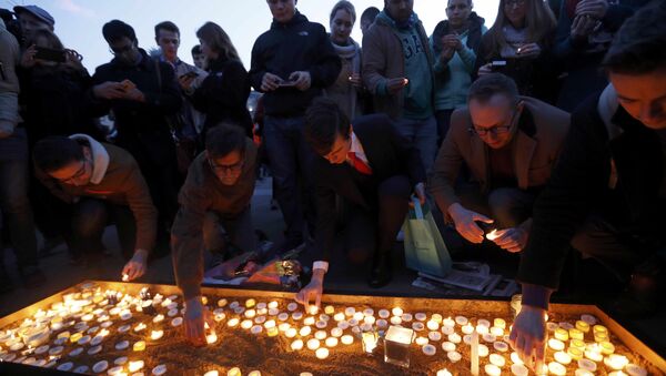 Londra saldırısında ölenler, Trafalgar meydanında anılıyor - Sputnik Türkiye