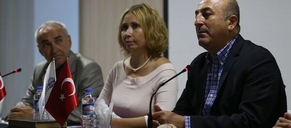 Dışişleri Bakanı Mevlüt Çavuşoğlu - Rus Sanat ve Kültür Derneği Başkanı İrina Balcı Dışişleri Bakanı Mevlüt Çavuşoğlu - Rus Sanat ve Kültür Derneği Başkanı İrina Balcı - Sputnik Türkiye