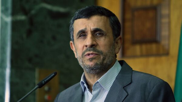 This file photo taken on July 18, 2013 shows Iran's then outgoing President Mahmoud Ahmadinejad speaking during a press conference at the presidential palace in Baghdad. - Sputnik Türkiye