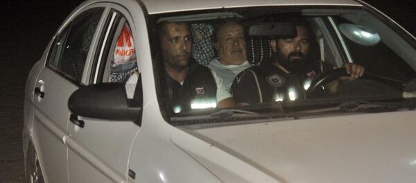 Uğur Derin Dondurucu'nun sahipleri Mehmet Takmaklı ve Ali Takmaklı tahliye edildi - Sputnik Türkiye