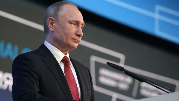 Vladimir Putin / Uluslararası Arktik Forumu - Sputnik Türkiye