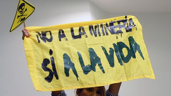 El Salvador'da maden karşıtı bir eylemci - Sputnik Türkiye