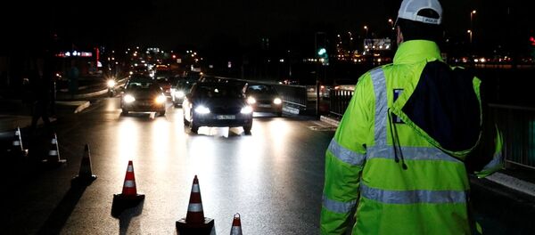 İstanbul polisi, asayiş operasyonu yürütüyor - Sputnik Türkiye