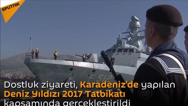 Türk savaş gemileri Rusya'nın Novorossiysk Limanı ziyaret etti - Sputnik Türkiye