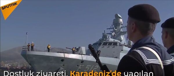 Türk savaş gemileri Rusya'nın Novorossiysk Limanı ziyaret etti - Sputnik Türkiye
