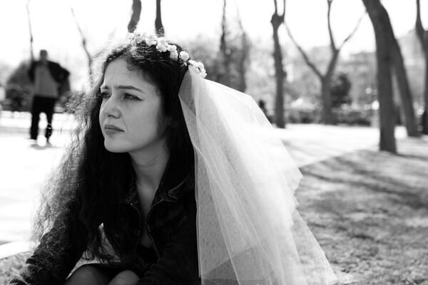 Sanatçılar ölümünün 9. yılında Pippa Bacca’nın duvağını taktı - Sputnik Türkiye