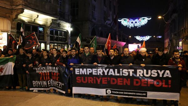 Rusya'nın İstanbul Konsolosluğu önünde protesto gösterisi - Sputnik Türkiye