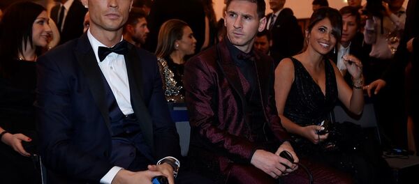 Cristiano Ronaldo - Lionel Messi - Antonella Roccuzzo - Sputnik Türkiye
