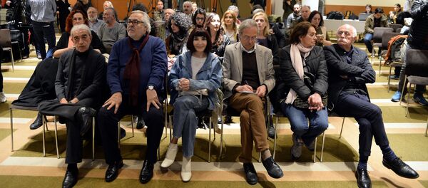 250 sanatçıdan ortak referandum açıklaması - Sputnik Türkiye